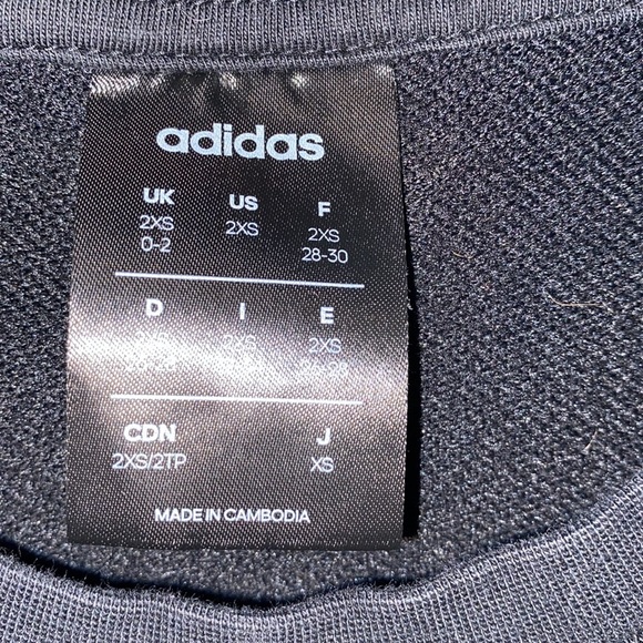 Adidas Crew Neck - Picture 2 of 2